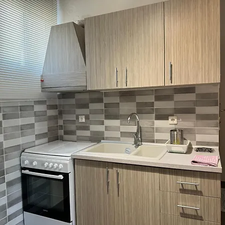 Family House For Rent Apartment *