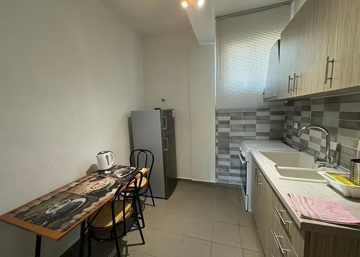 Family House For Rent * מטהמורפוסי