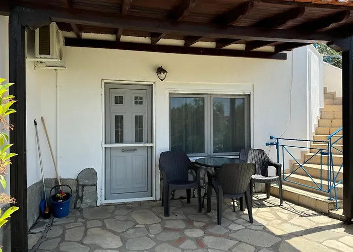 Family House For Rent דירה